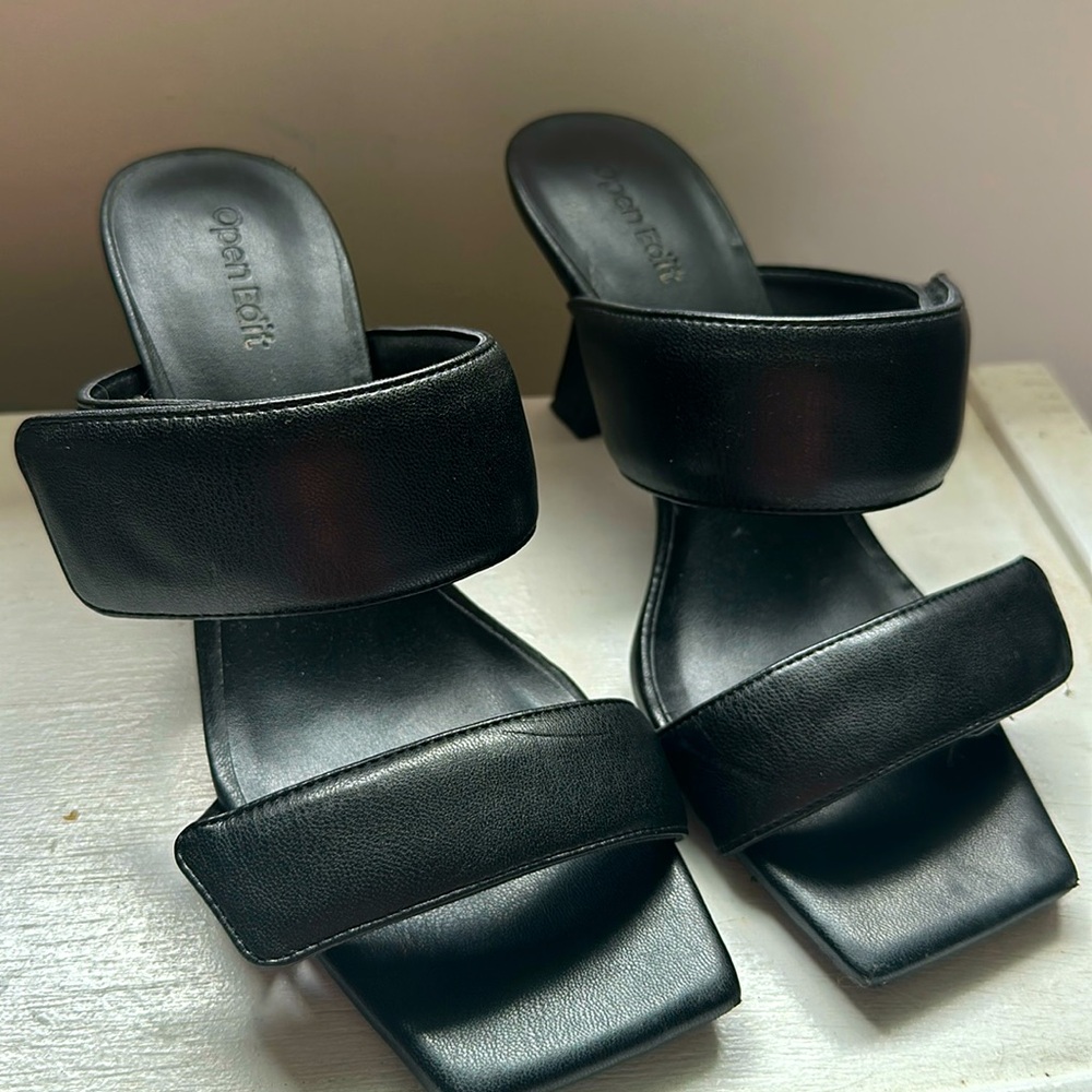 Kitten heel